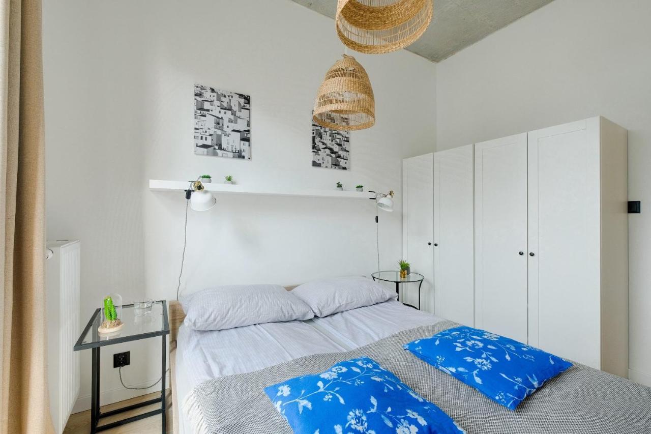 Apartamenty Patriotow 303 วอร์ซอ ภายนอก รูปภาพ